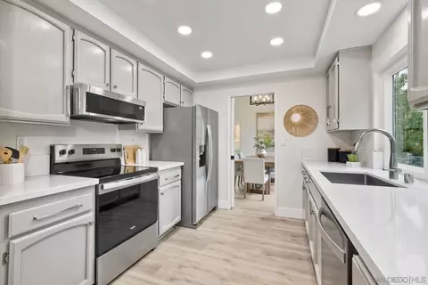 2302 Birdie St, Oceanside, CA 92056 photo 8