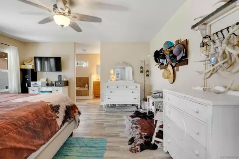 4516 Olive Ave, La Mesa, CA 91942 photo 15