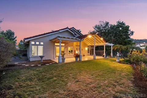 Exterior - 2002 Chardon Ln, El Cajon, CA 92019 photo 14 of 21