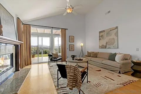 Living - 2002 Chardon Ln, El Cajon, CA 92019 photo 9 of 10