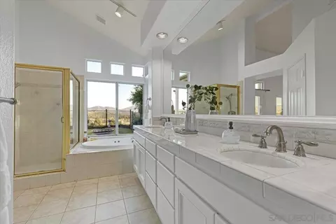 Bath - 2002 Chardon Ln, El Cajon, CA 92019 photo 8 of 9
