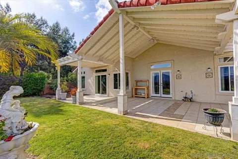 Exterior - 2002 Chardon Ln, El Cajon, CA 92019 photo 12 of 21