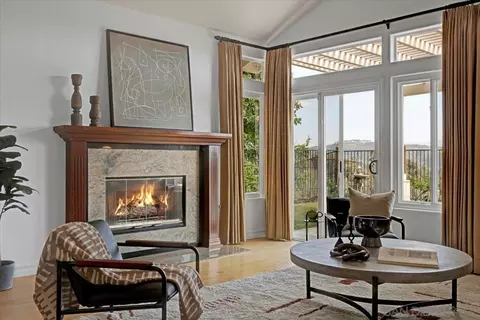 Living - 2002 Chardon Ln, El Cajon, CA 92019 photo 1 of 10