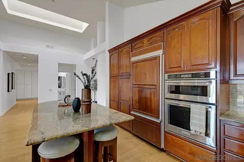 Kitchen - 2002 Chardon Ln, El Cajon, CA 92019 photo 5 of 6