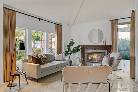 Living - 2002 Chardon Ln, El Cajon, CA 92019 photo 3 of 10
