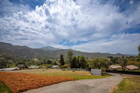 3153 Pine Ln, Spring Valley, CA 91978 photo 44