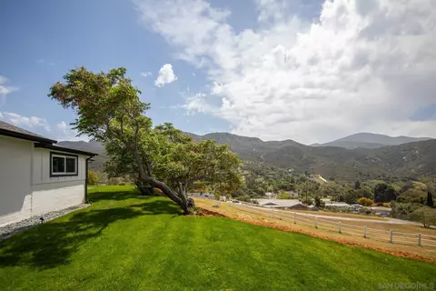 3153 Pine Ln, Spring Valley, CA 91978 photo 6