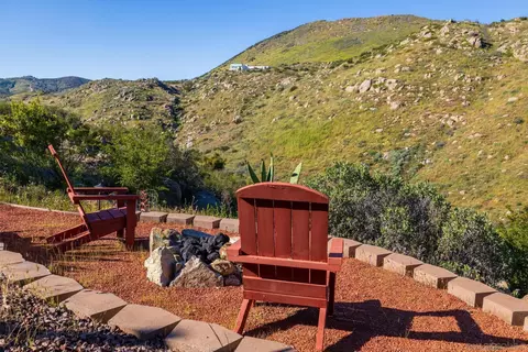 Exterior - 35140 Stirrup Rd, Temecula, CA 92592 photo 3 of 20
