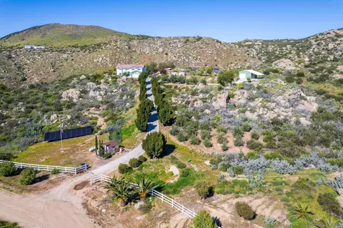 View/Area - 35140 Stirrup Rd, Temecula, CA 92592 photo 3 of 4