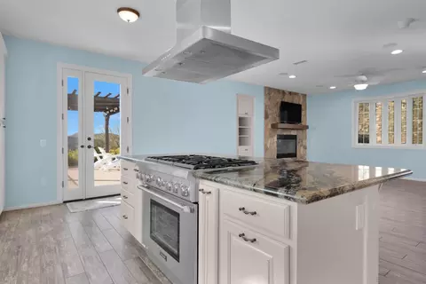 Kitchen - 35140 Stirrup Rd, Temecula, CA 92592 photo 4 of 5