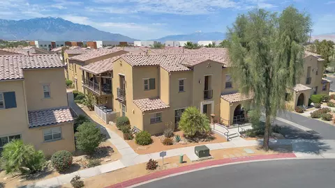 212 Paseo Bravo, Palm Desert, CA 92211