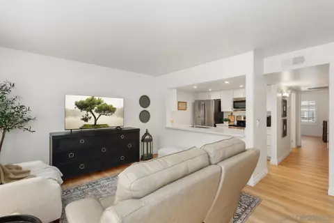 15086 Avenida Venusto #223, San Diego, CA 92128