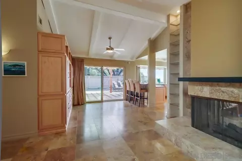 Living - 2077 Caminito Capa, La Jolla, CA 92037 photo 8 of 8