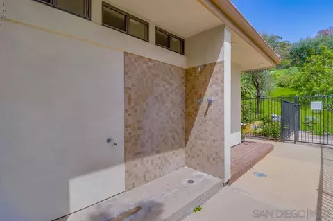 Exterior - 2077 Caminito Capa, La Jolla, CA 92037 photo 12 of 13