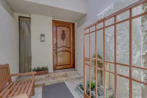 Entry Way - 2077 Caminito Capa, La Jolla, CA 92037 photo 1 of 1