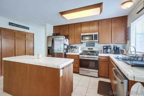 Kitchen - 8669 Via Del Luz, El Cajon, CA 92021 photo 2 of 2