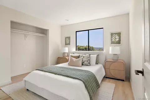 Bedroom - 1050 Solana Dr, Del Mar, CA 92014 photo 3 of 9