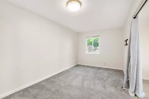 Bedroom - 1050 Solana Dr, Del Mar, CA 92014 photo 8 of 9
