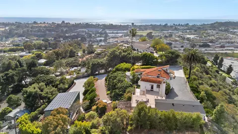 View/Area - 1050 Solana Dr, Del Mar, CA 92014 photo 8 of 8