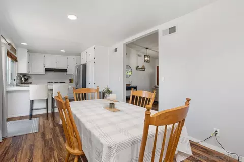 Dining - 941 S Citrus Ave, Escondido, CA 92027 photo 2 of 2