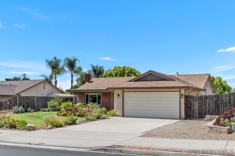Exterior - 941 S Citrus Ave, Escondido, CA 92027 photo 6 of 6