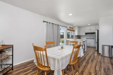 Dining - 941 S Citrus Ave, Escondido, CA 92027 photo 1 of 2