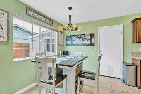 Dining - 9108 Gideon Cir N, Lakeside, CA 92040 photo 1 of 2