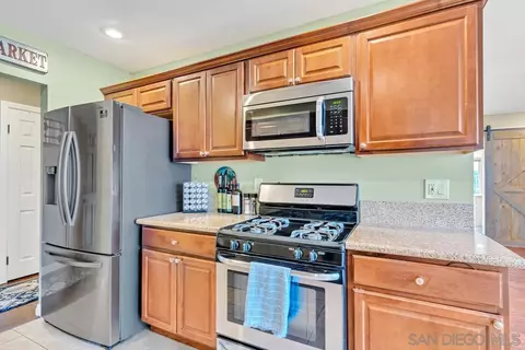 Kitchen - 9108 Gideon Cir N, Lakeside, CA 92040 photo 5 of 6