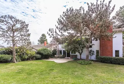 Exterior - 2640 Longboat Cv, Del Mar, CA 92014 photo 4 of 6