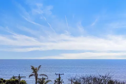 View/Area - 415 Gravilla St #11, La Jolla, CA 92037 photo 4 of 4