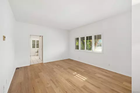 Living - 415 Gravilla St #11, La Jolla, CA 92037 photo 1 of 6