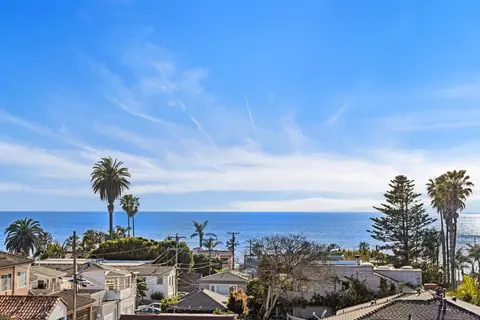 View/Area - 415 Gravilla St #11, La Jolla, CA 92037 photo 3 of 4