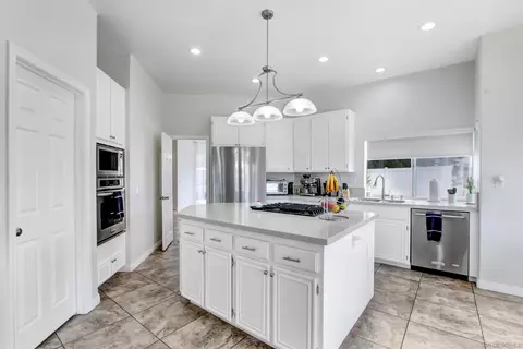 Kitchen - 45592 Corte Montril, Temecula, CA 92592 photo 1 of 3