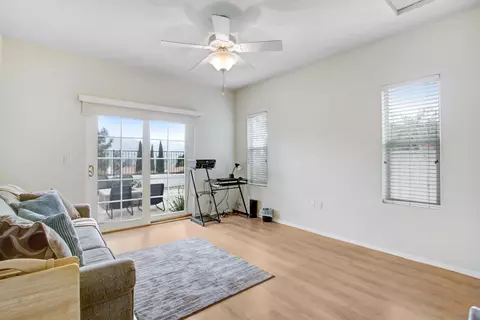 Living - 45592 Corte Montril, Temecula, CA 92592 photo 5 of 5