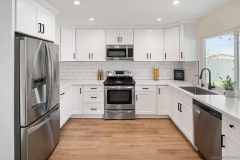 Kitchen - 9860 Costa Lago St, Spring Valley, CA 91977 photo 3 of 4