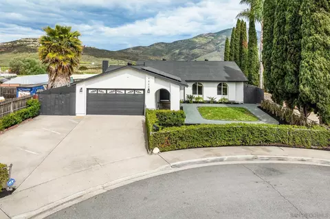 9860 Costa Lago St, Spring Valley, CA 91977