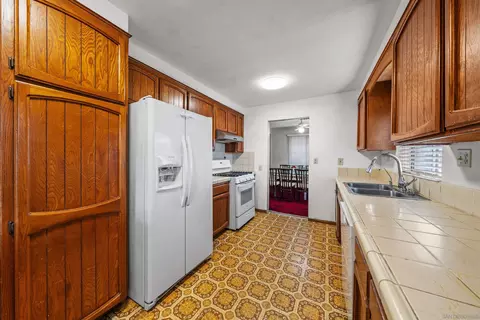 Kitchen - 4002 Violet, La Mesa, CA 91941 photo 4 of 7