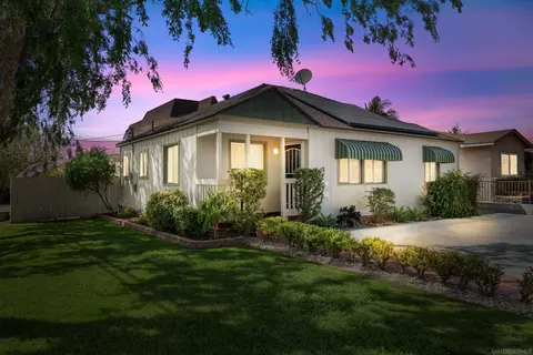 Exterior - 4002 Violet, La Mesa, CA 91941 photo 7 of 12