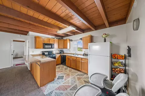 Kitchen - 4002 Violet, La Mesa, CA 91941 photo 6 of 7