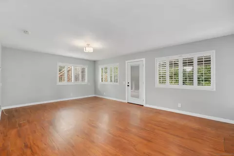 Living - 12256 Old Stone Rd, Poway, CA 92064 photo 2 of 4