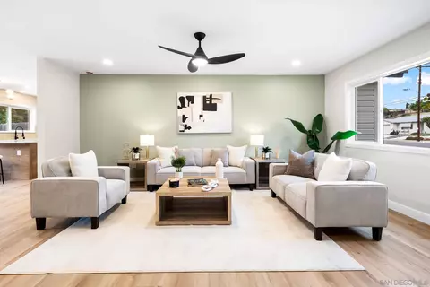 Living - 9616 Halberns Blvd, Santee, CA 92071 photo 2 of 5