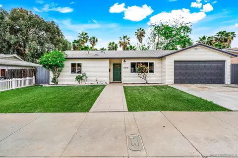 9616 Halberns Blvd, Santee, CA 92071
