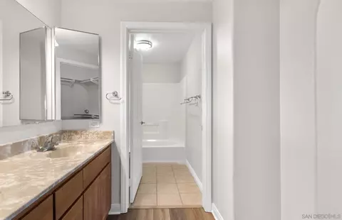 2724 Lake Pointe Dr #241, Spring Valley, CA 91977 photo 14