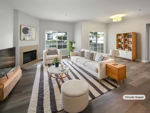 2724 Lake Pointe Dr #241, Spring Valley, CA 91977