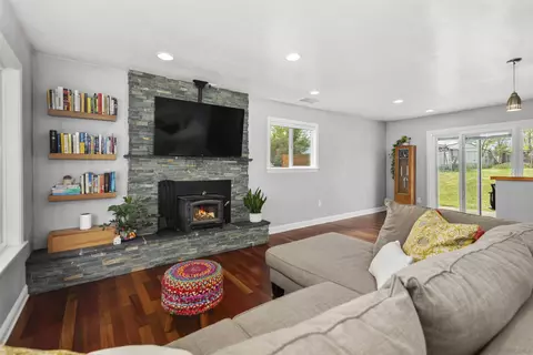Living - 2387 Toub St, Ramona, CA 92065 photo 1 of 3