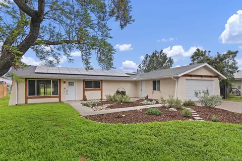 2387 Toub St, Ramona, CA 92065