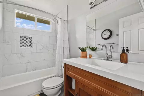 Bath - 2387 Toub St, Ramona, CA 92065 photo 2 of 2