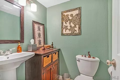 Bath - 8320 Oconnell Rd, El Cajon, CA 92021 photo 1 of 4