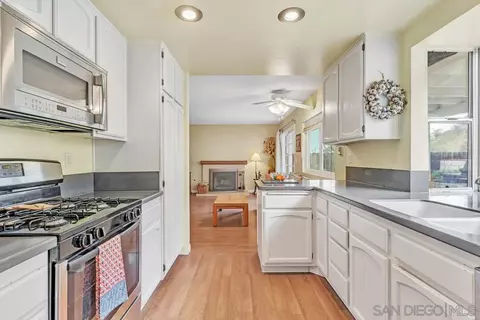 Kitchen - 8320 Oconnell Rd, El Cajon, CA 92021 photo 3 of 4