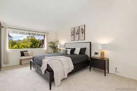 Bedroom - 8274 Caminito Modena, La Jolla, CA 92037 photo 1 of 4